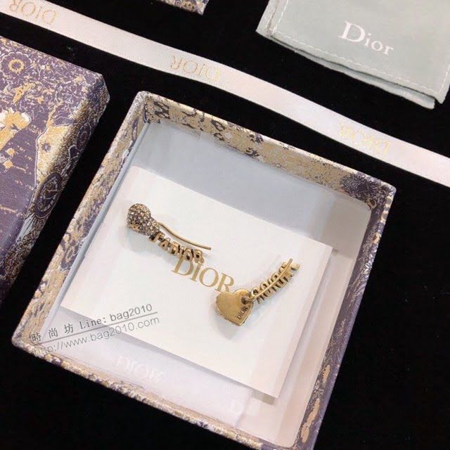 Dior飾品 迪奧經典熱銷爆款 dior系列愛心耳環耳釘  zgd1382